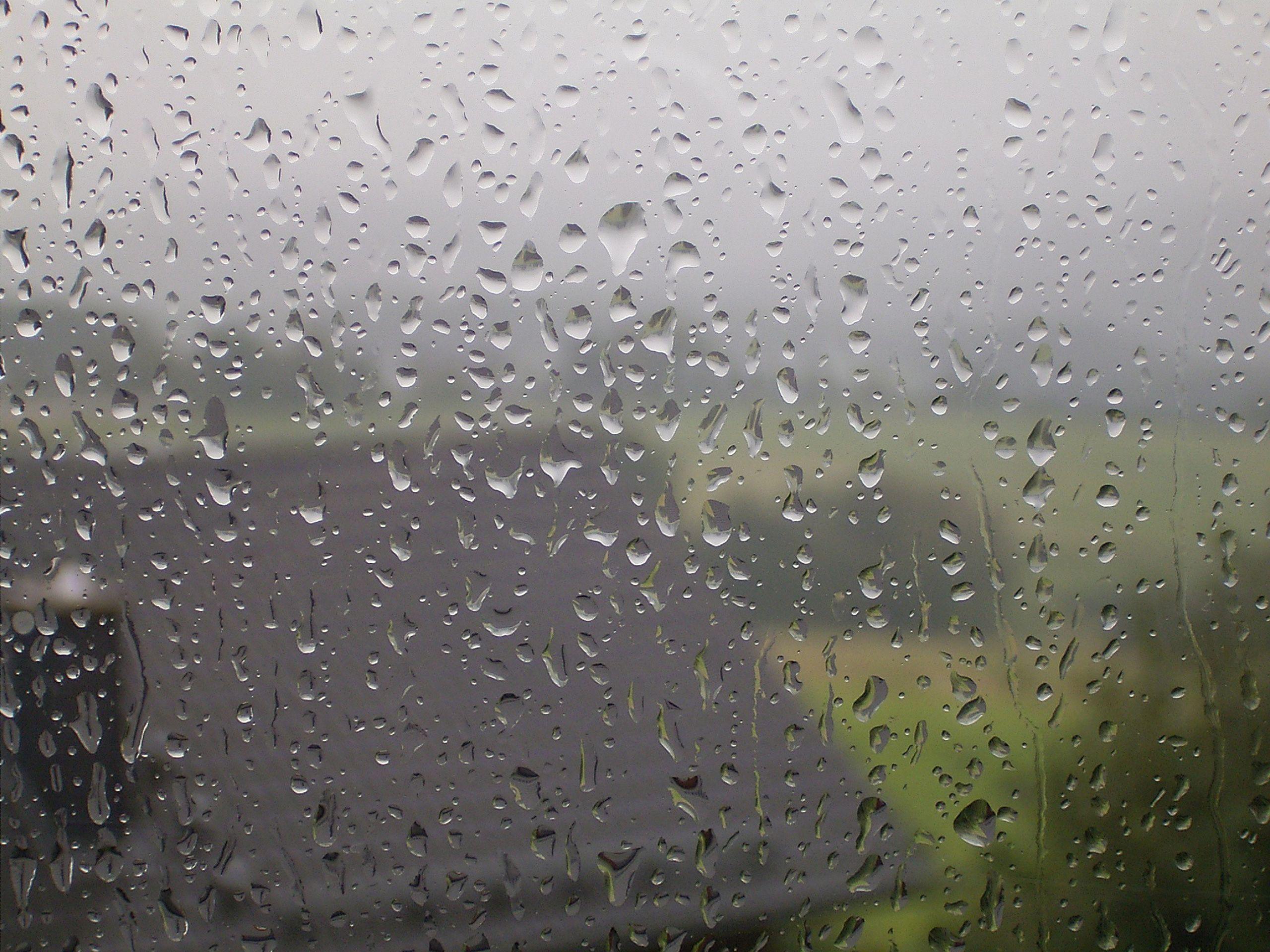 2560x1920 Rain On Window Wallpaper