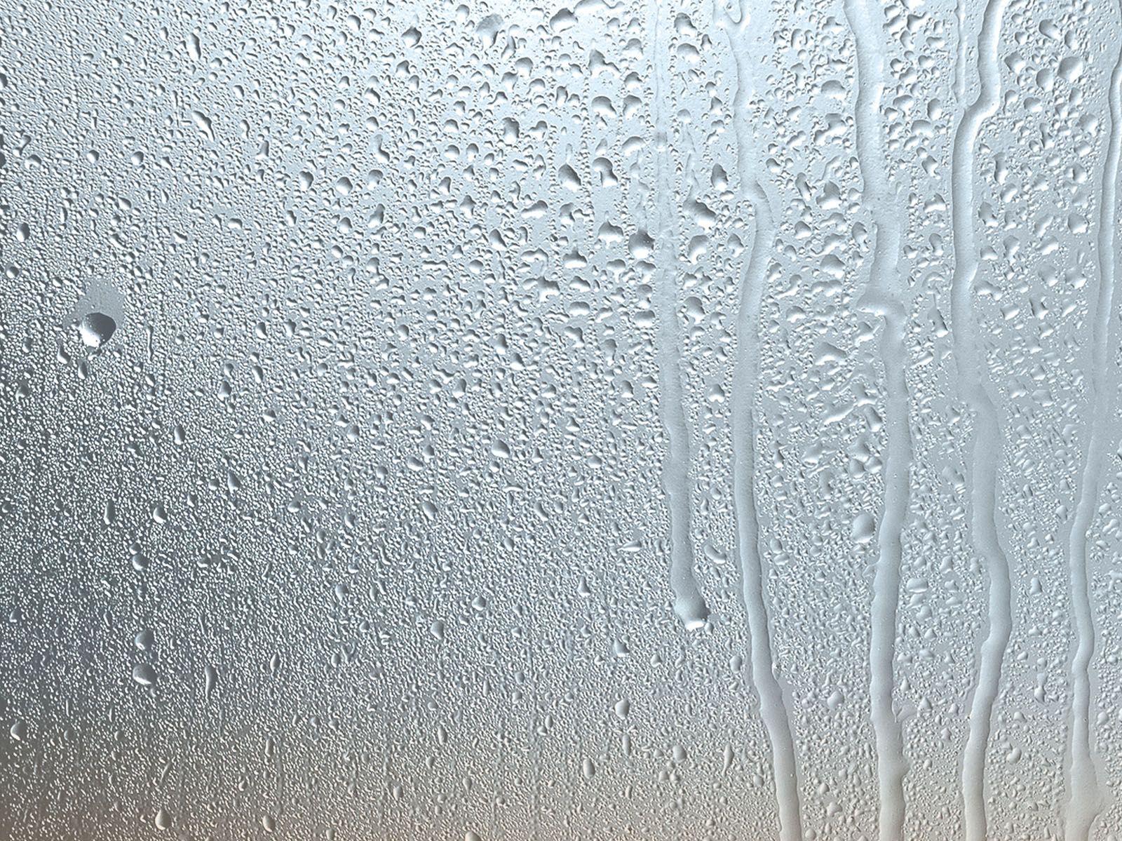 1600x1199 Rain Image