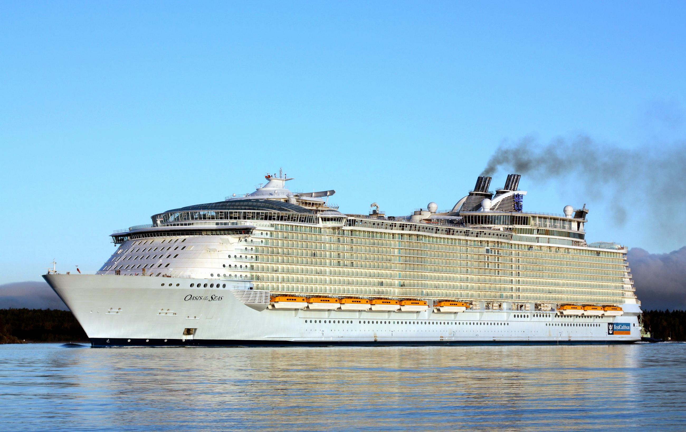 2600x1640 Oasis Of The Seas HD Wallpaper and Background Image