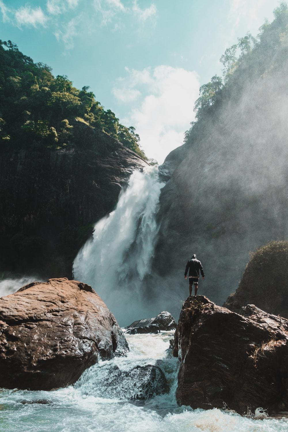 1000x1500 Dunhinda Falls, Sri Lanka Picture. Download Free Image