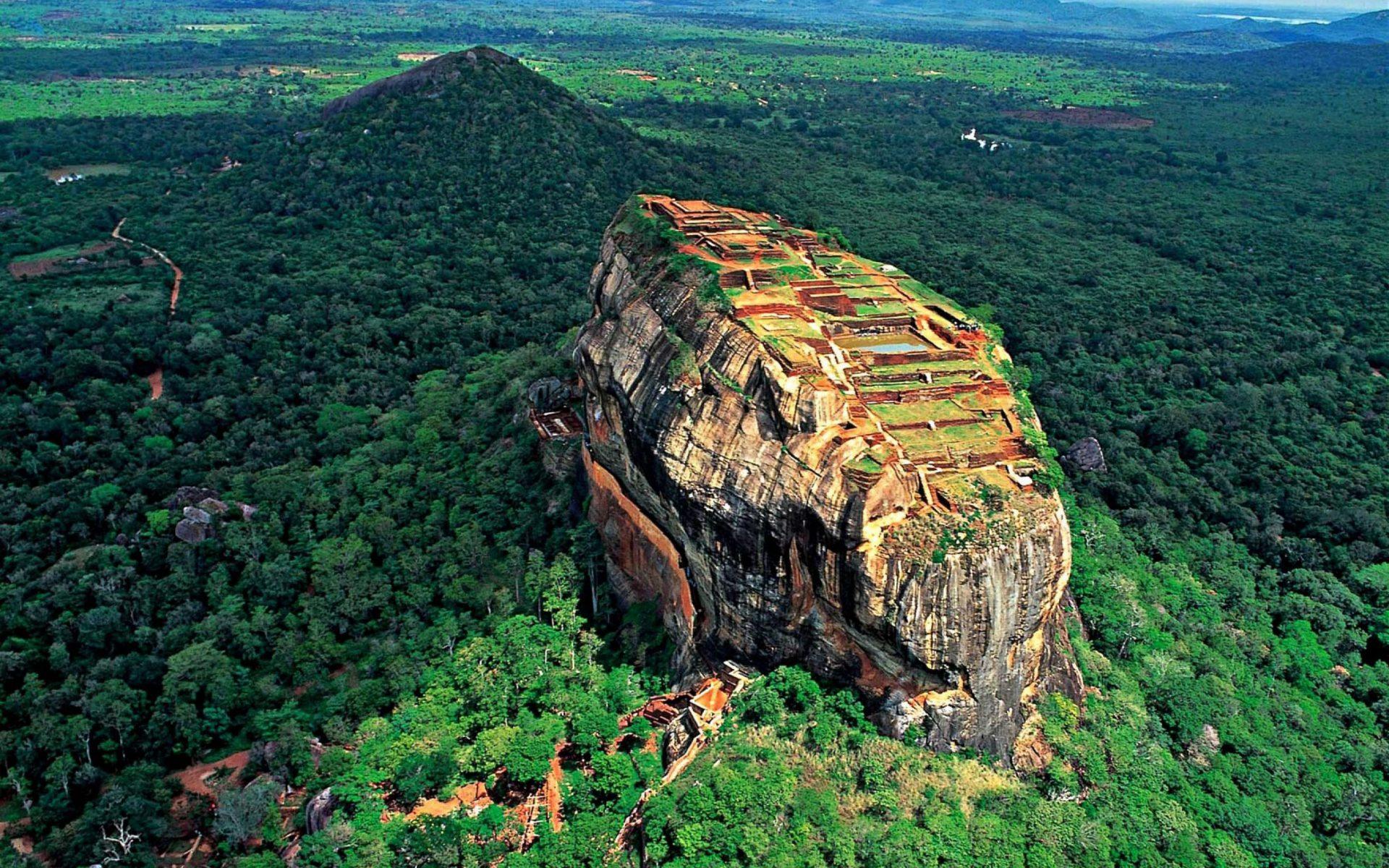 1920x1200 Gardens Of Giant Rock Ancient Magical Place Landscape Of Sri Lanka Full HD Wallpaper 2880x1800 :
