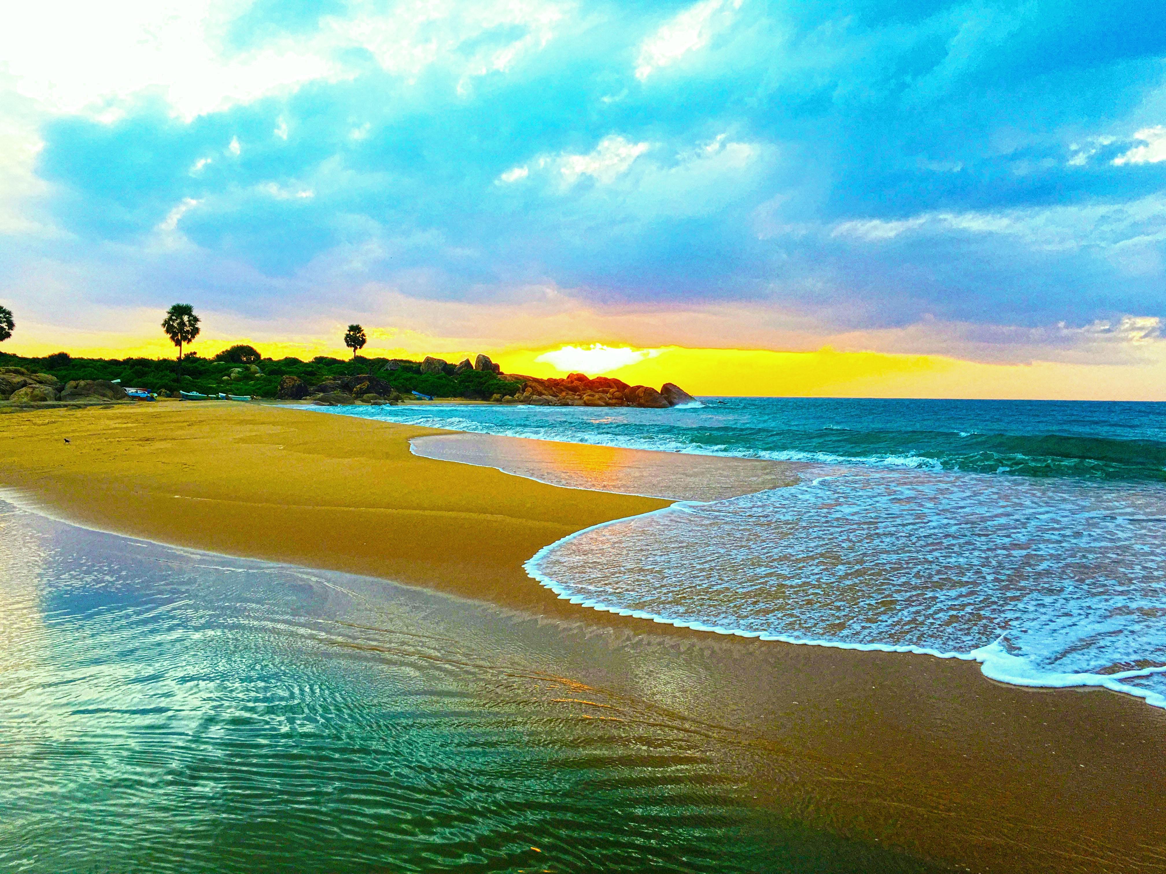 4032x3024 Sri Lanka, Nature, Beach, Waves, Sea, Rock, Sunrise, Photography, Arugambay Wallpaper HD / Desktop and Mobile Background