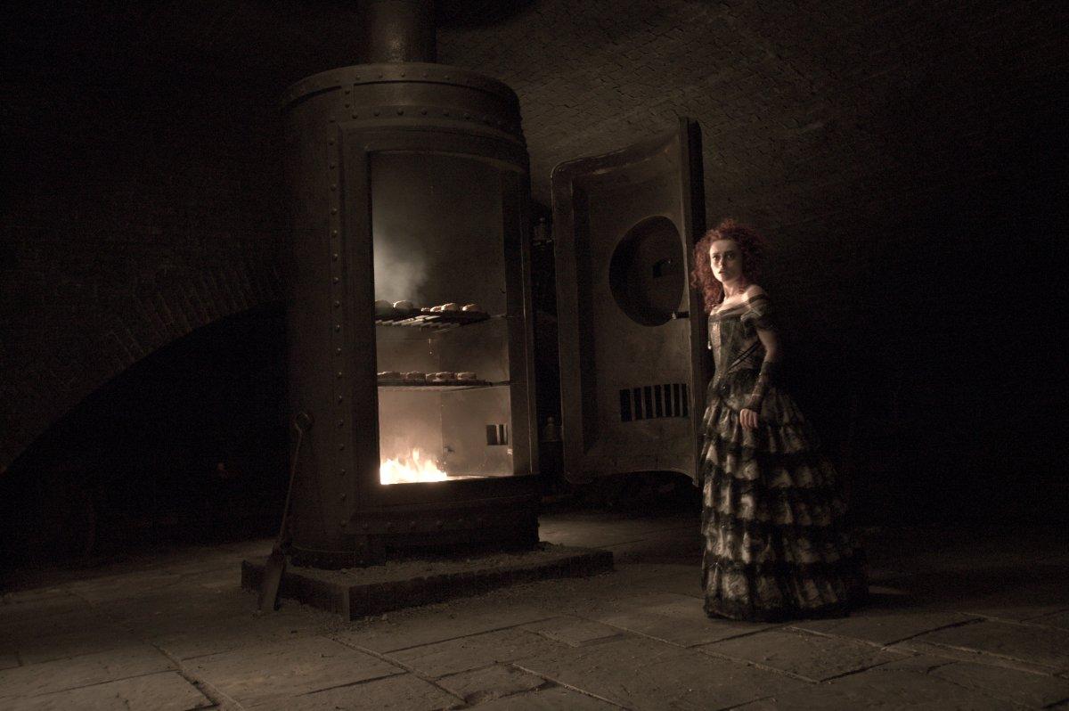 1200x798 Sweeney Todd Mrs Lovett Death HD Wallpaper