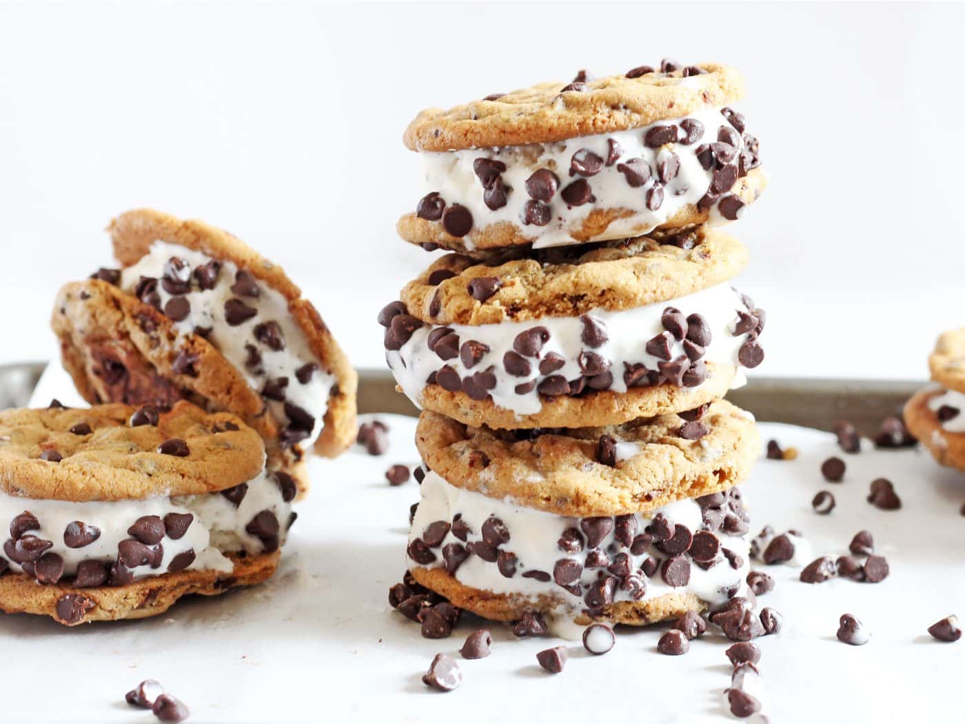 1400x1050 Ice Cream Cookies And Cream Wallpaper