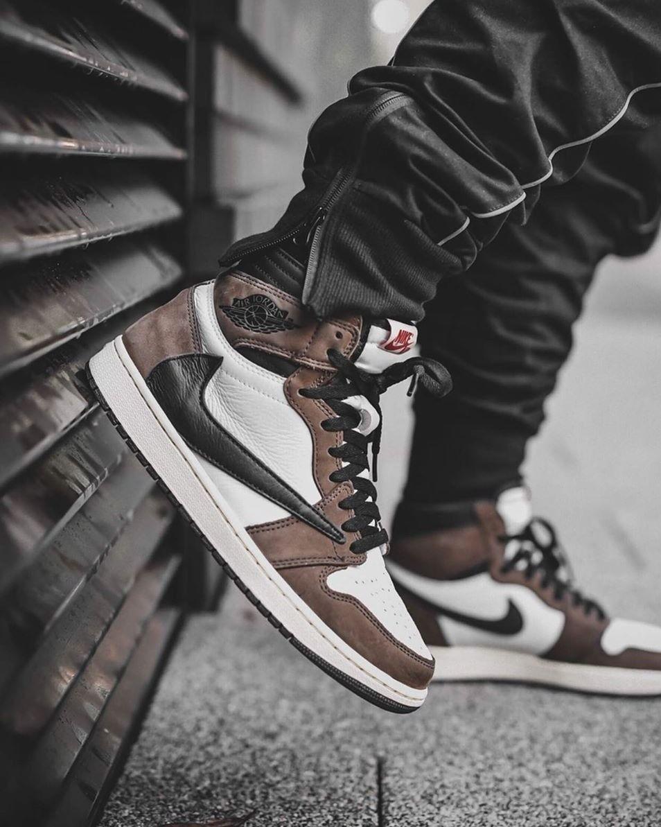 954x1193 Nike Jordan 1 Retro High Travis Scott (2019)