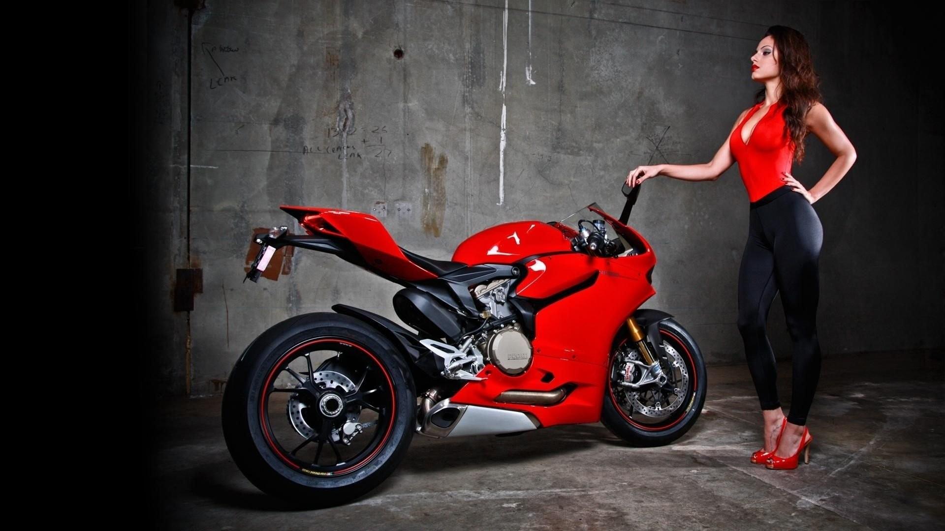 1920x1080 HD Wallpaper Motorcycles and Girls