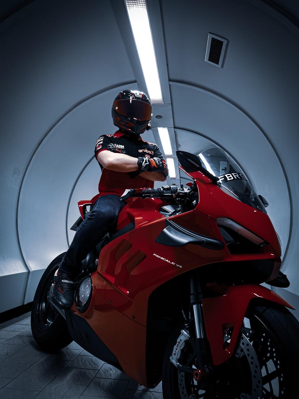 Red Motorbike Wallpapers - Top Free Red Motorbike Backgrounds