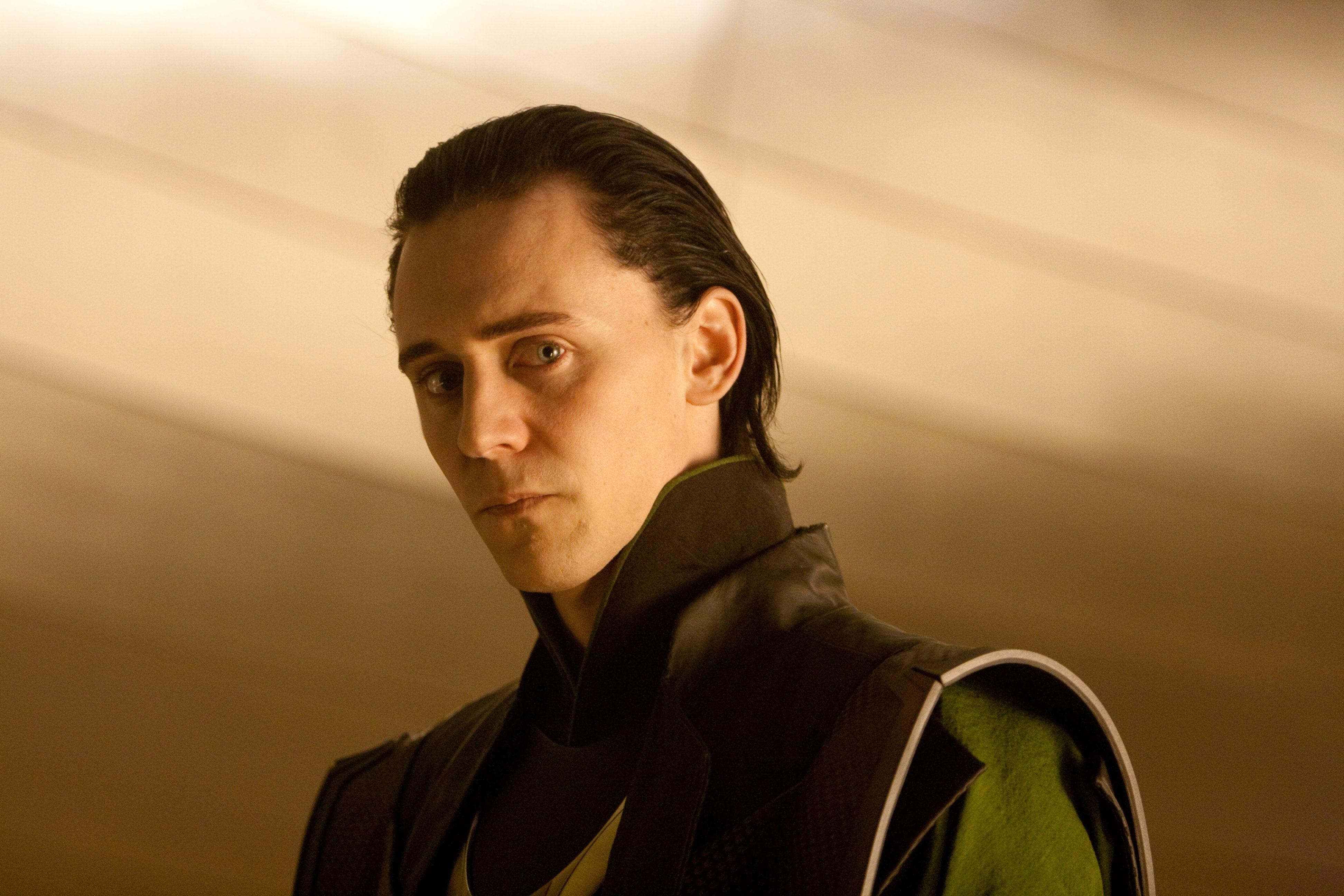 3888x2592 Tom Hiddleston HD
