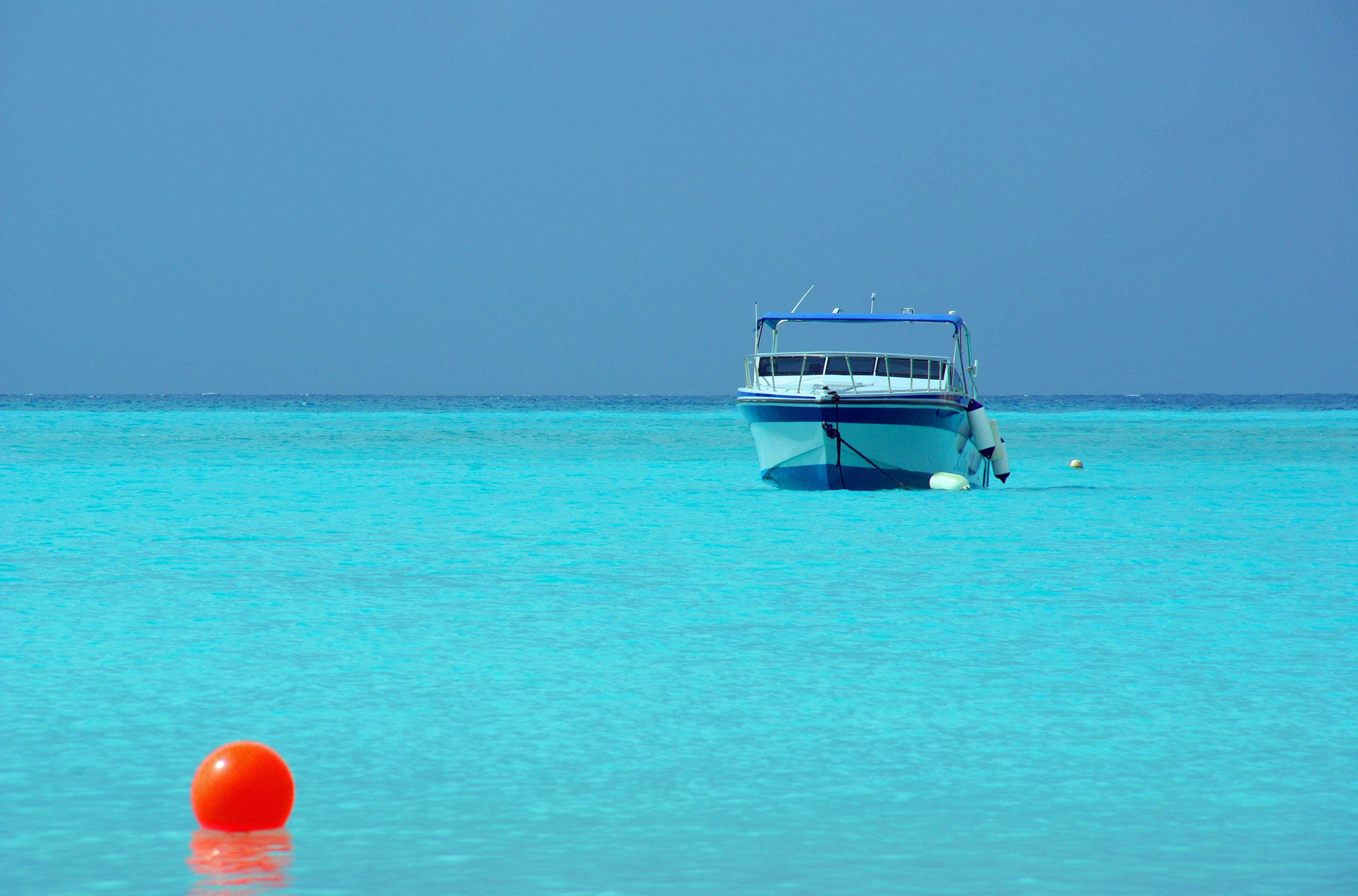 3831x2529 boat, caribbean, thunderstorm wallpaper