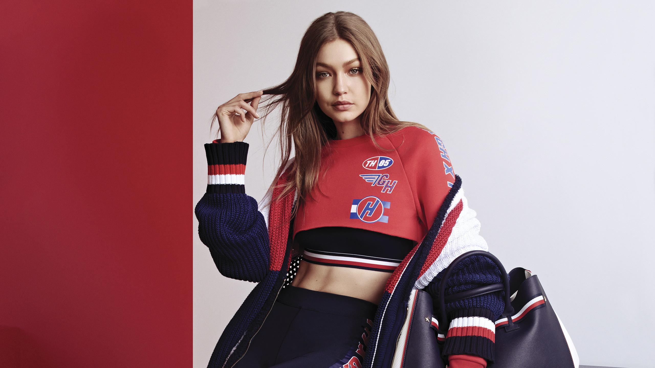 2560x1440 Gigi Hadid for Tommy Hilfiger Wallpaper