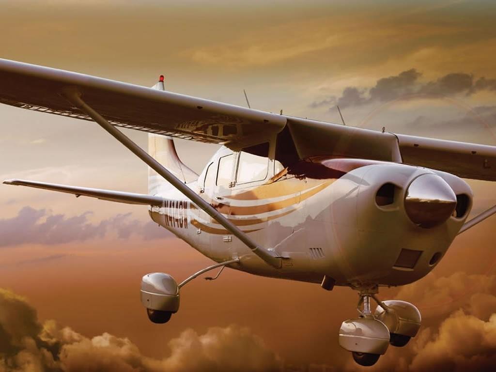 1024x768 CESSNA 172R GPS GARMIN430 IFR