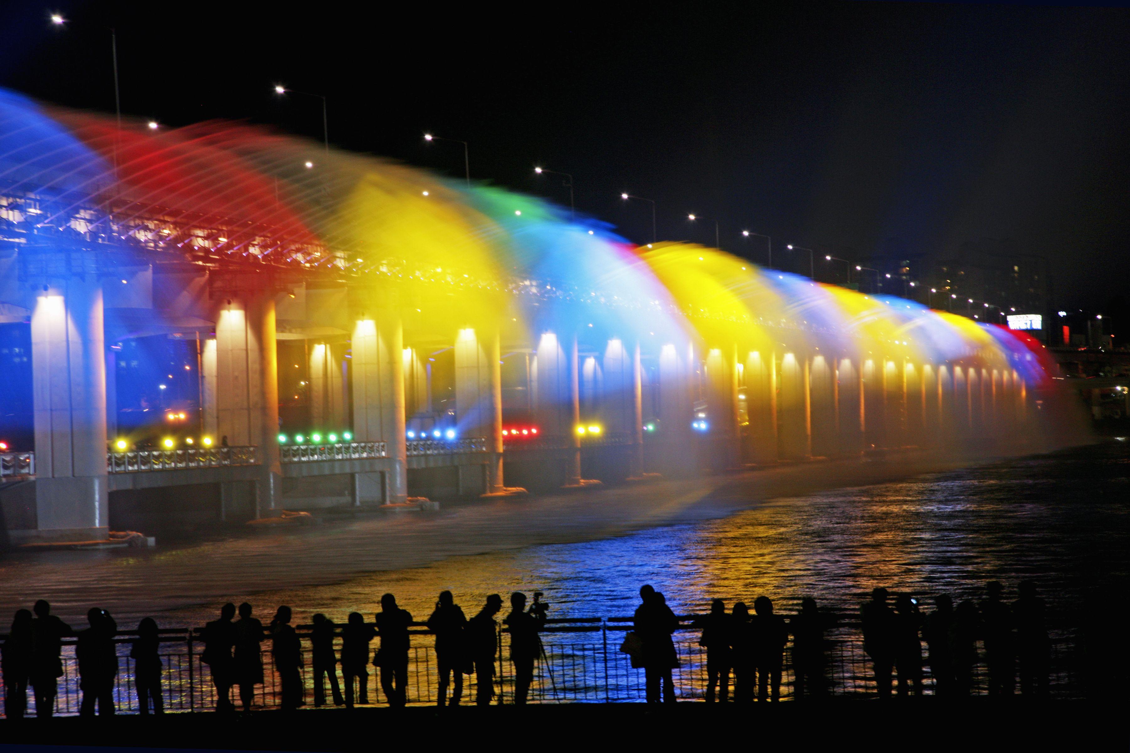 3601x2400 Banpo Bridge