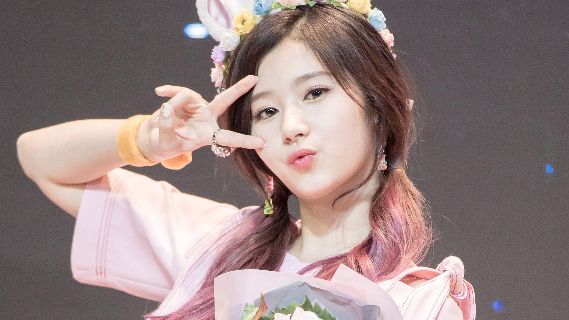 1920x1080 SANA Twice Wallpaper