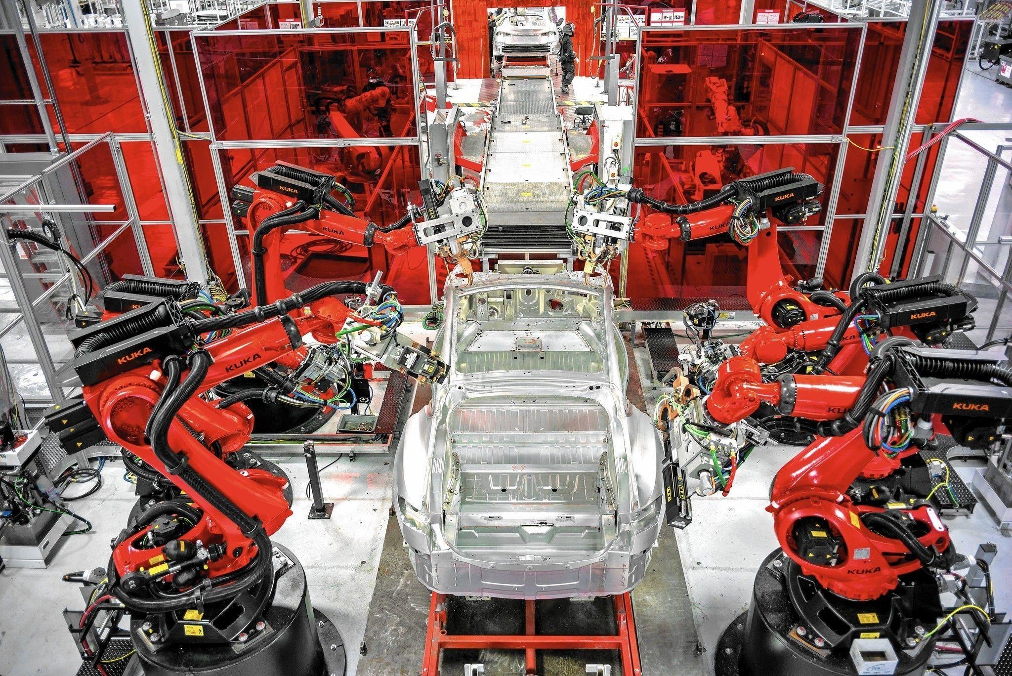 2048x1368 Tesla factory racing to retool for new models. Tesla factory, Tesla, Tesla car