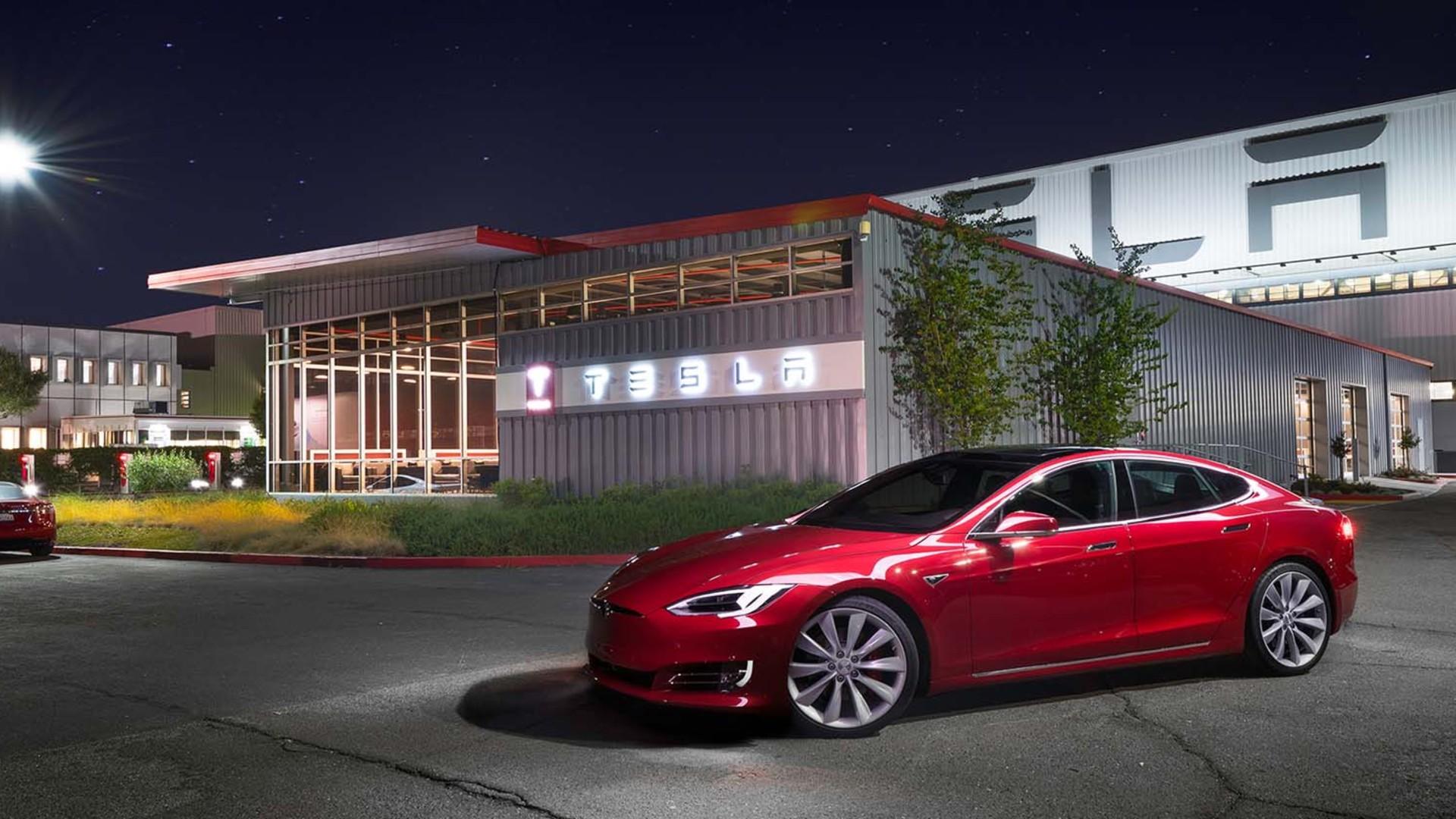 1920x1080 Tesla Model S climbs back to top of Consumer Reports safety ratings