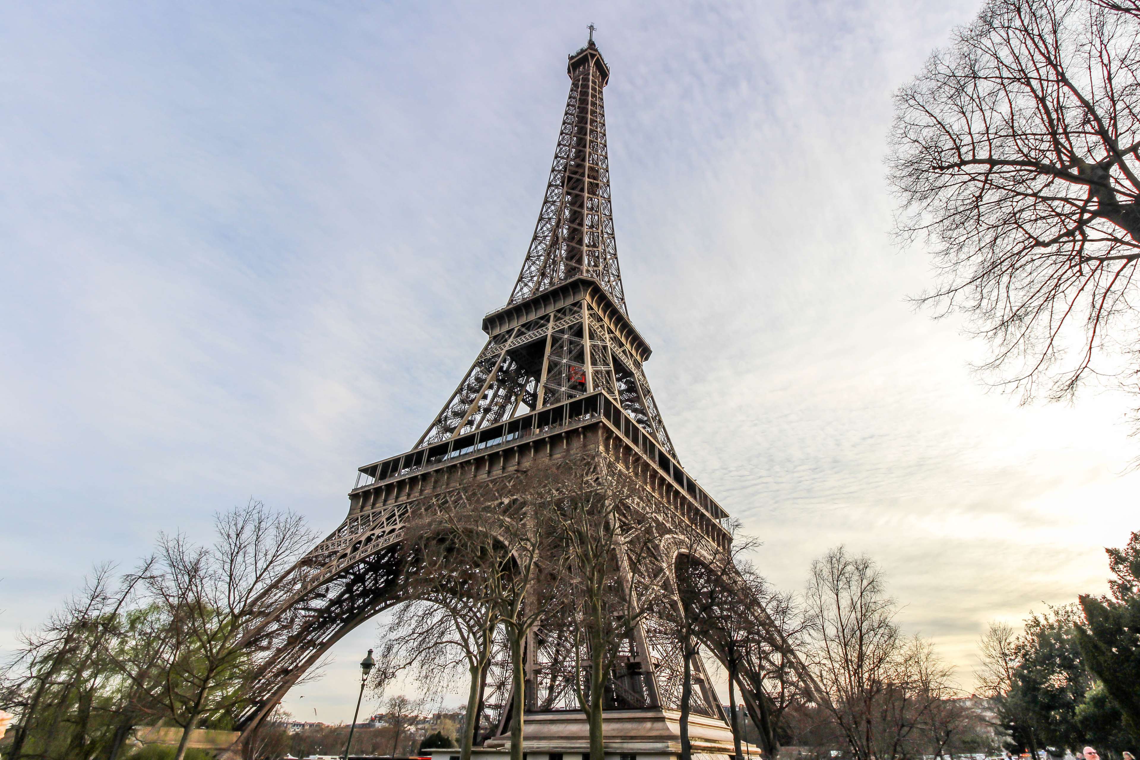 3840x2560 afternoon, city, eiffel tower, paris, spring 4k wallpaper