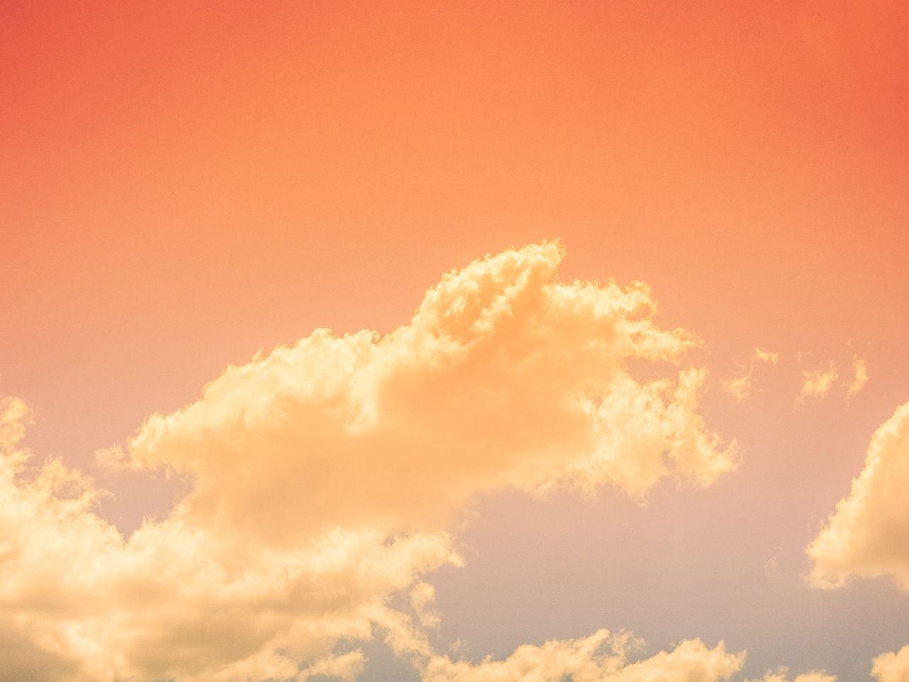 1280x960 Pastel Orange Aesthetic Wallpaper