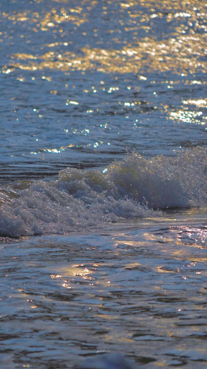 675x1200 Shiny Waves. Scenery wallpaper, Waves wallpaper, Nature aesthetic