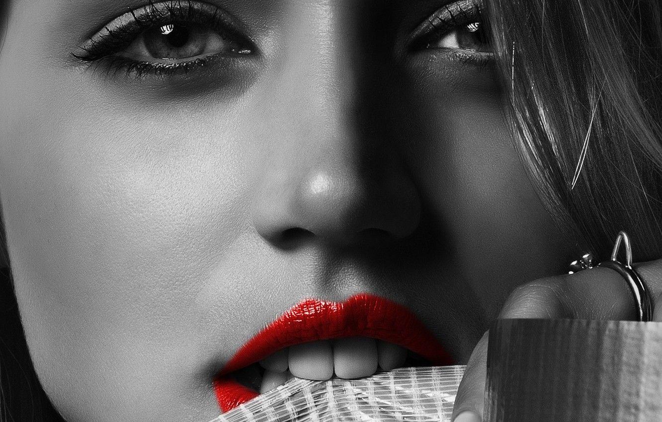 1332x850 Women Black Red Lip Wallpaper
