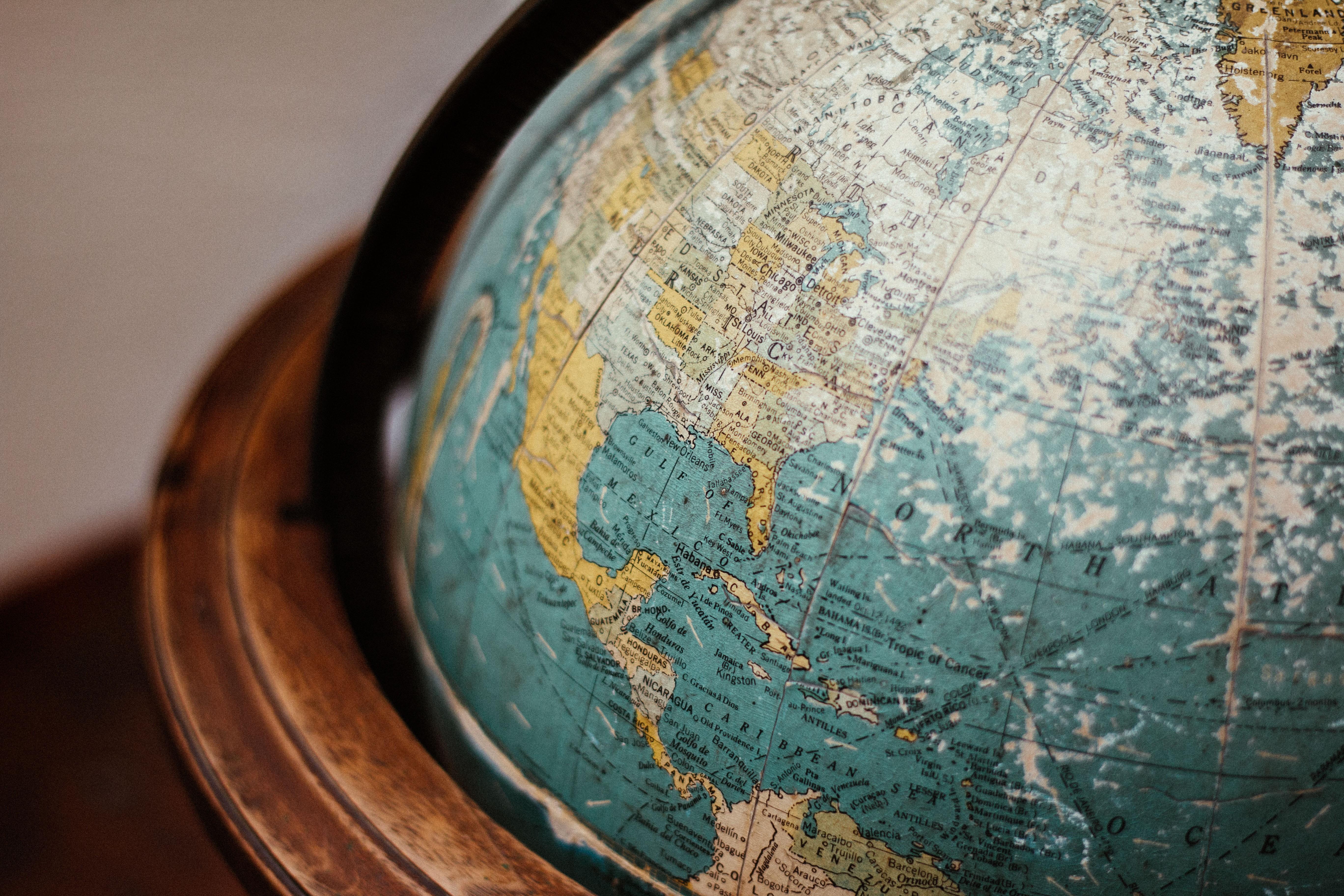 5472x3648 Becoming Business Bilinguals Business Center Article Marriott School of Business