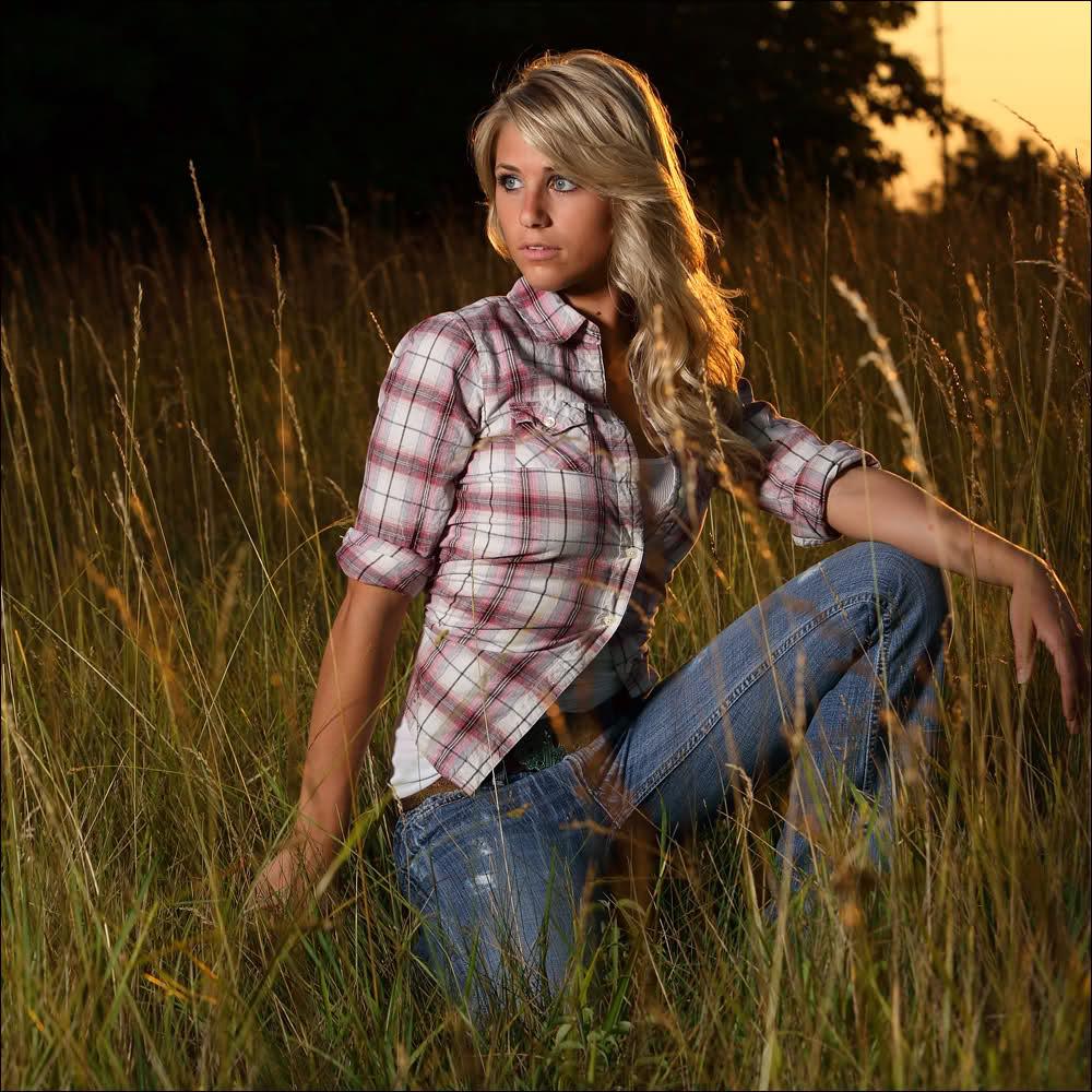 1000x1000 Beautiful Country Girl Best HD Wallpaper Girl HD Wallpaper