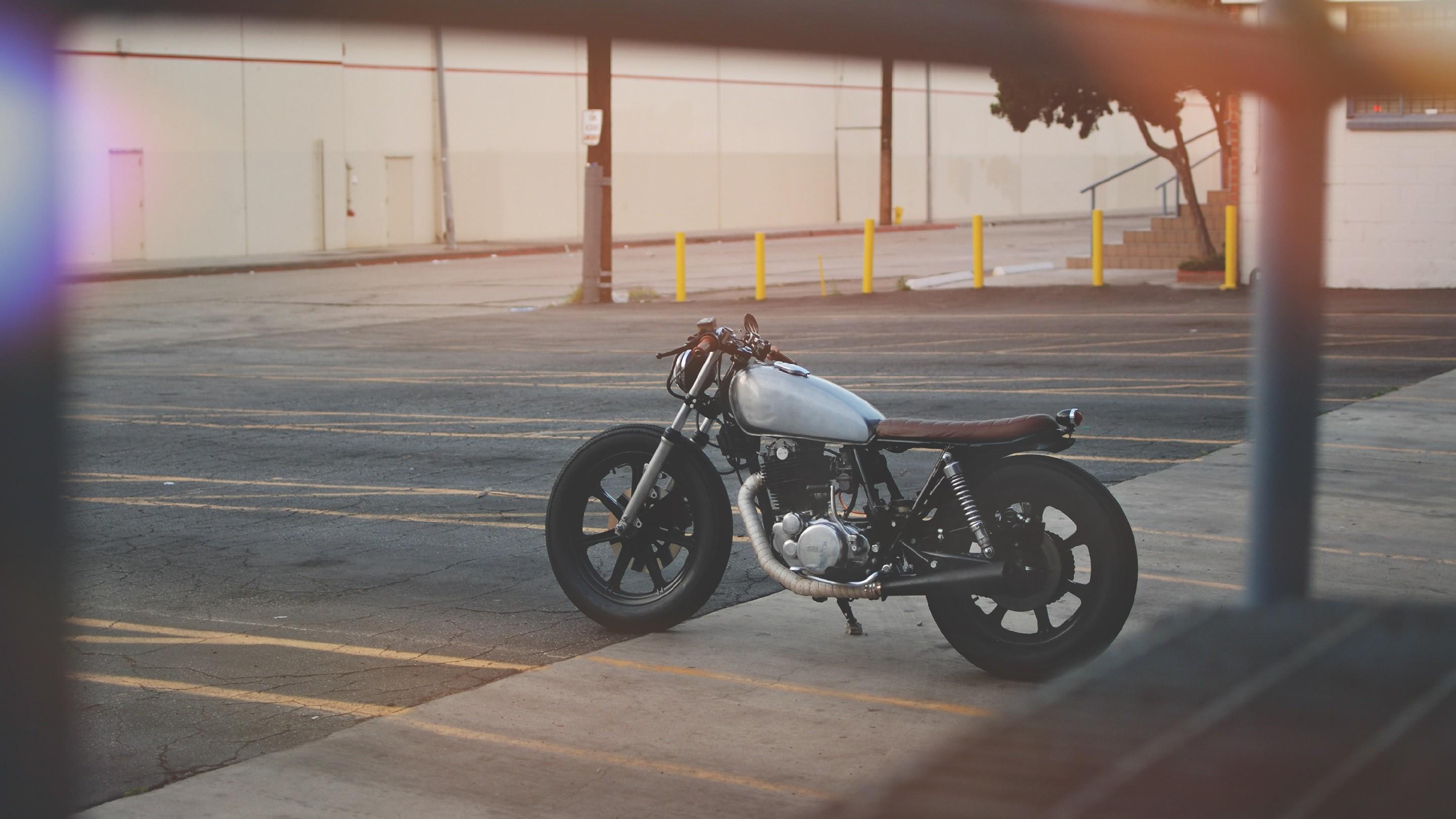2880x1620 Cafe Racer 4 K