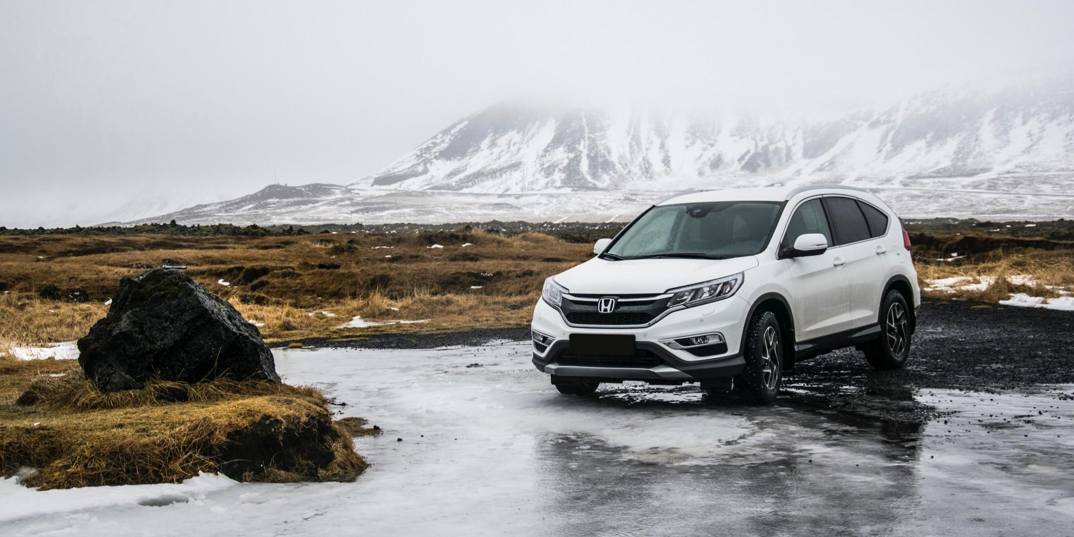 2160x1080 Download 2160x1080 Honda Cr V, White, Suv Cars, Stream, Field, Mountain Wallpaper