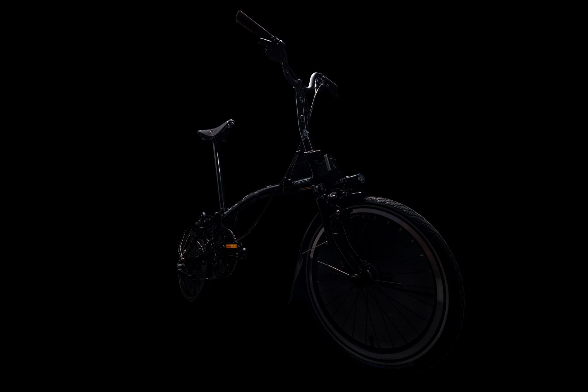 2000x1334 Phoebe Bridgers x Crew Nation Brompton Bike