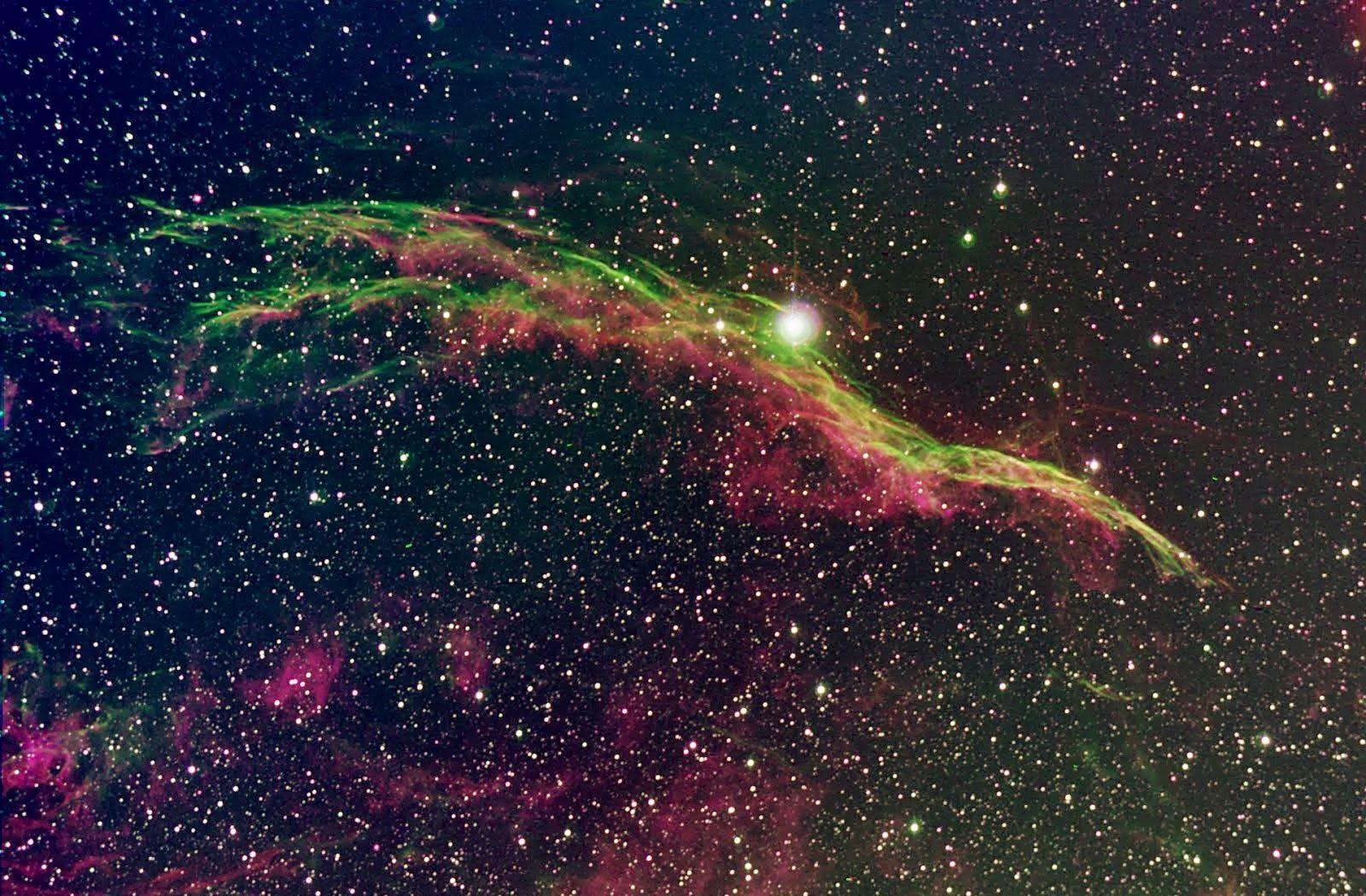 1600x1050 Trippy space wallpaper