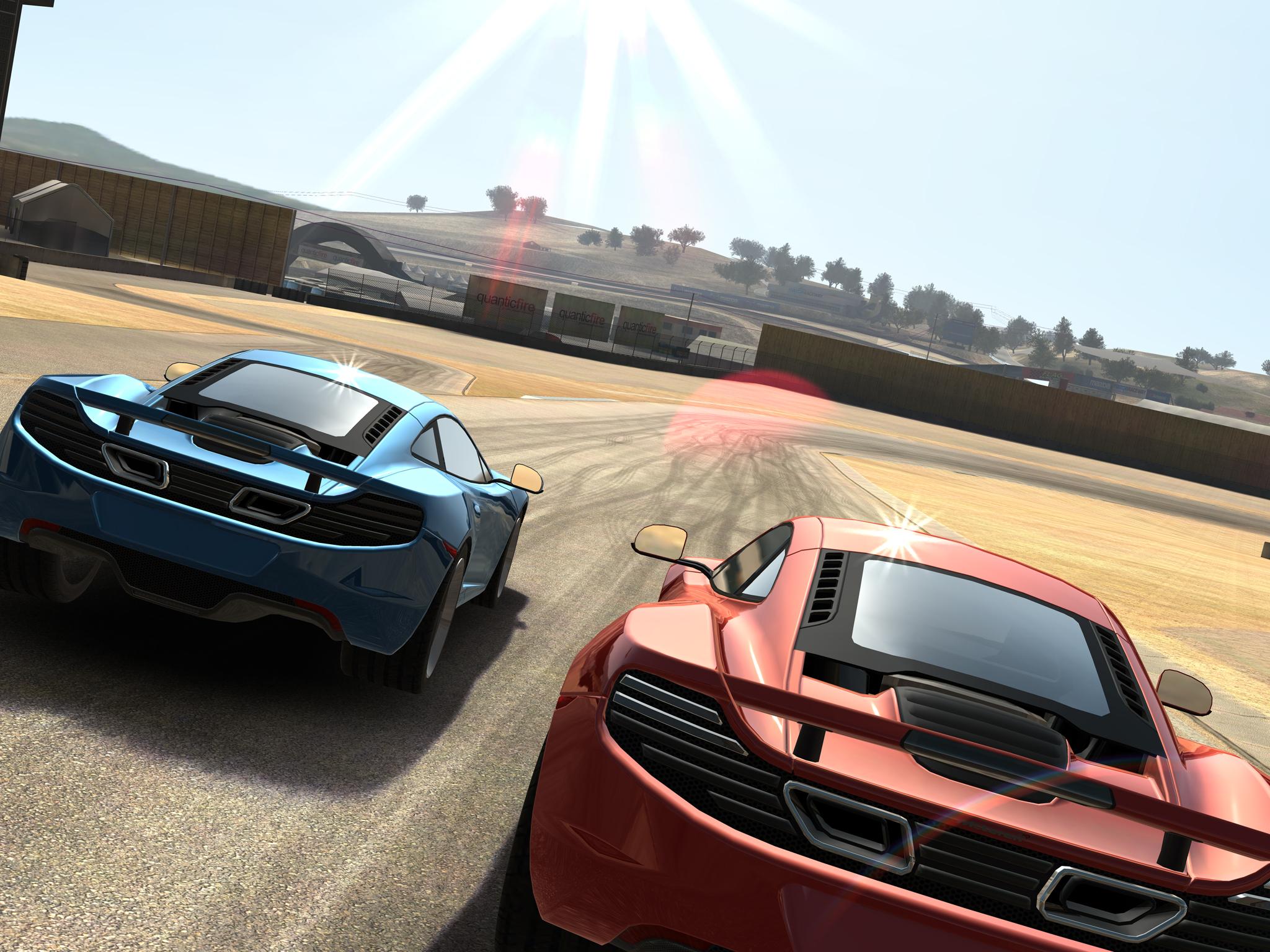 Racing ios. Реал рейсинг 3. Игра real Racing 3. Реал рейсинг 3 2013. Реал Расинг 3 2013 игра.