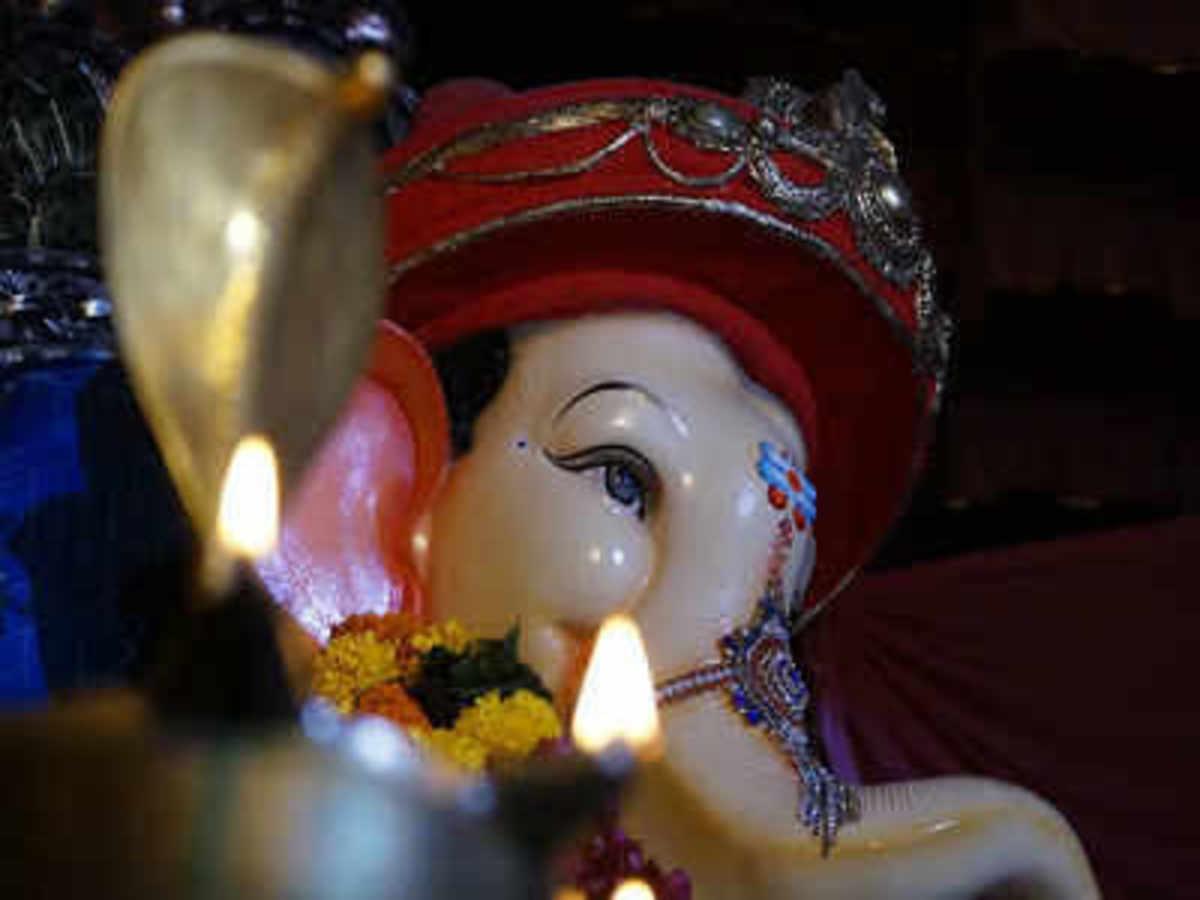 1200x900 Ganesh Chaturthi 2019: Image, Status, Wishes, Quotes, Messages, Greetings, Photo, Cards and Wallpaper. Vinayaka Chavithi 2018