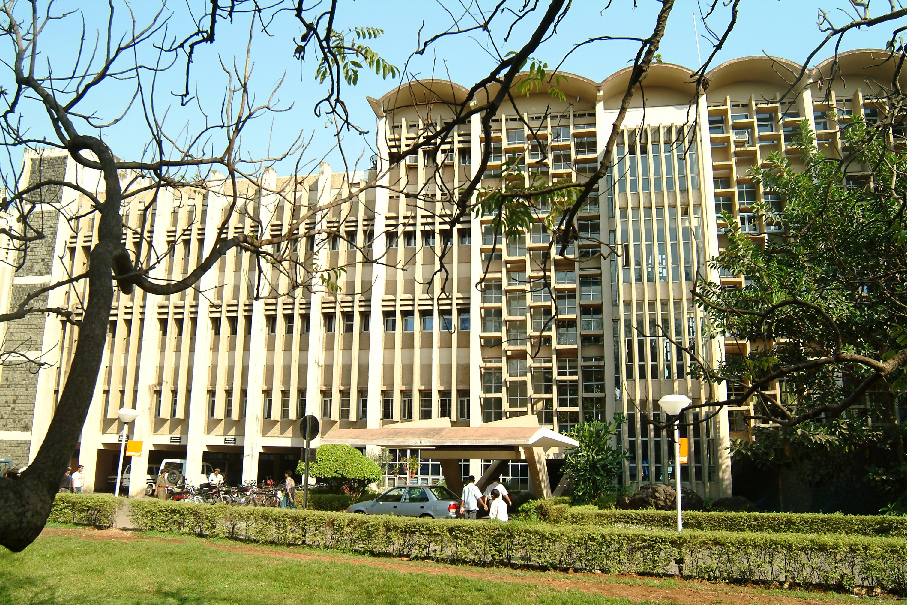 3024x2016 Indian Institute of Technology, Bombay. Koç Üniversitesi