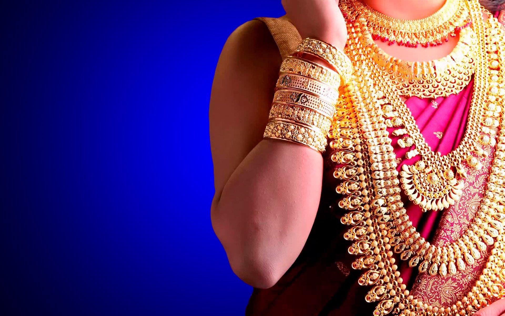 Gold Jewellery Wallpapers Bigbeamng