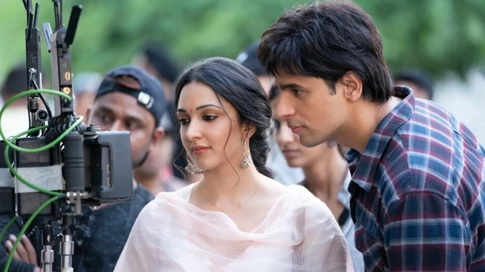 1600x898 Shershaah BTS Picture Featuring Sidharth Malhotra And Kiara Advani. Shershaah Behind The Scenes Picture. Shershaah Unseen Shooting Picture