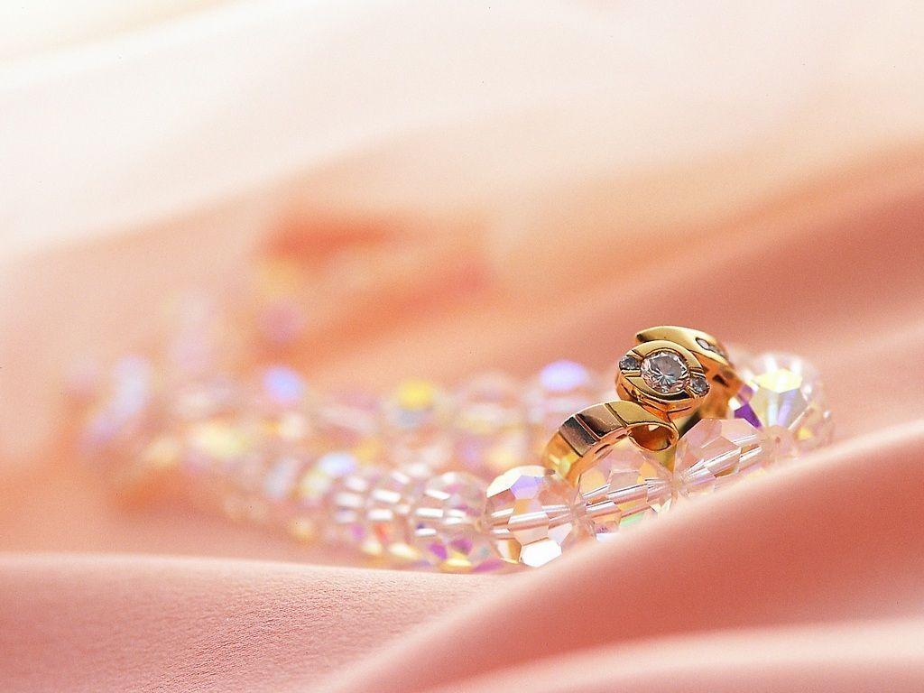 1024x768 Jewelry Wallpaper Best Jewelry HD Wallpaper With Pink Background