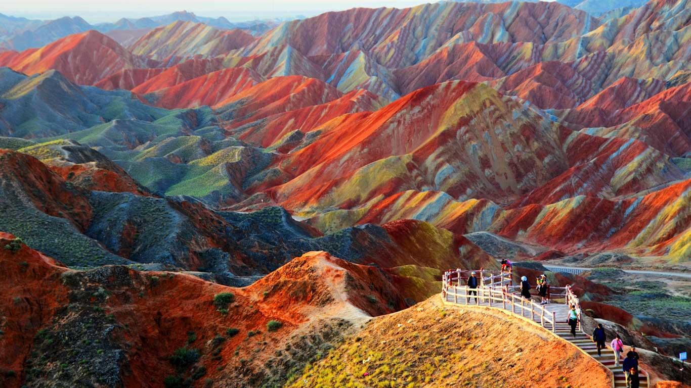 1366x768 Daily Wallpaper From Bing Mountains China