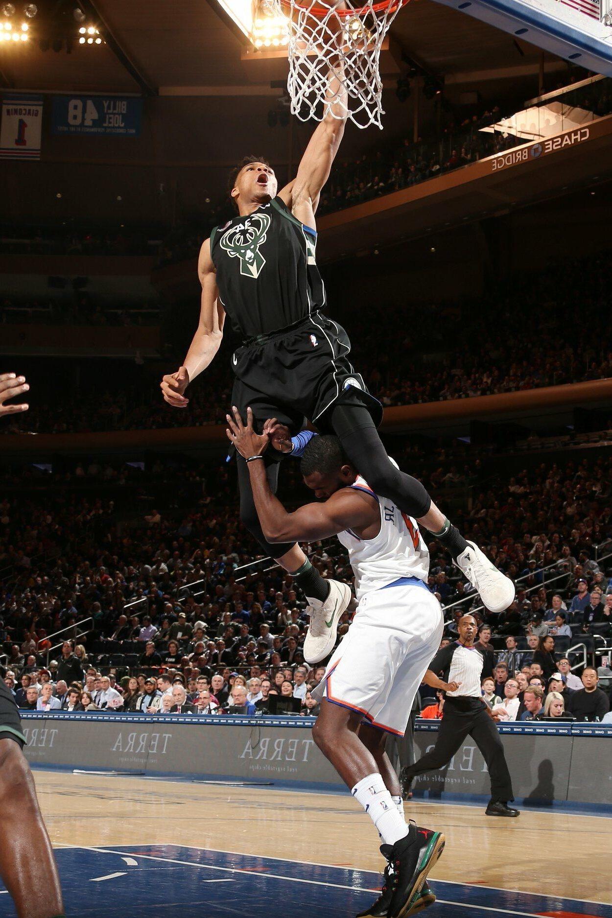 1250x1875 Giannis Wallpaper