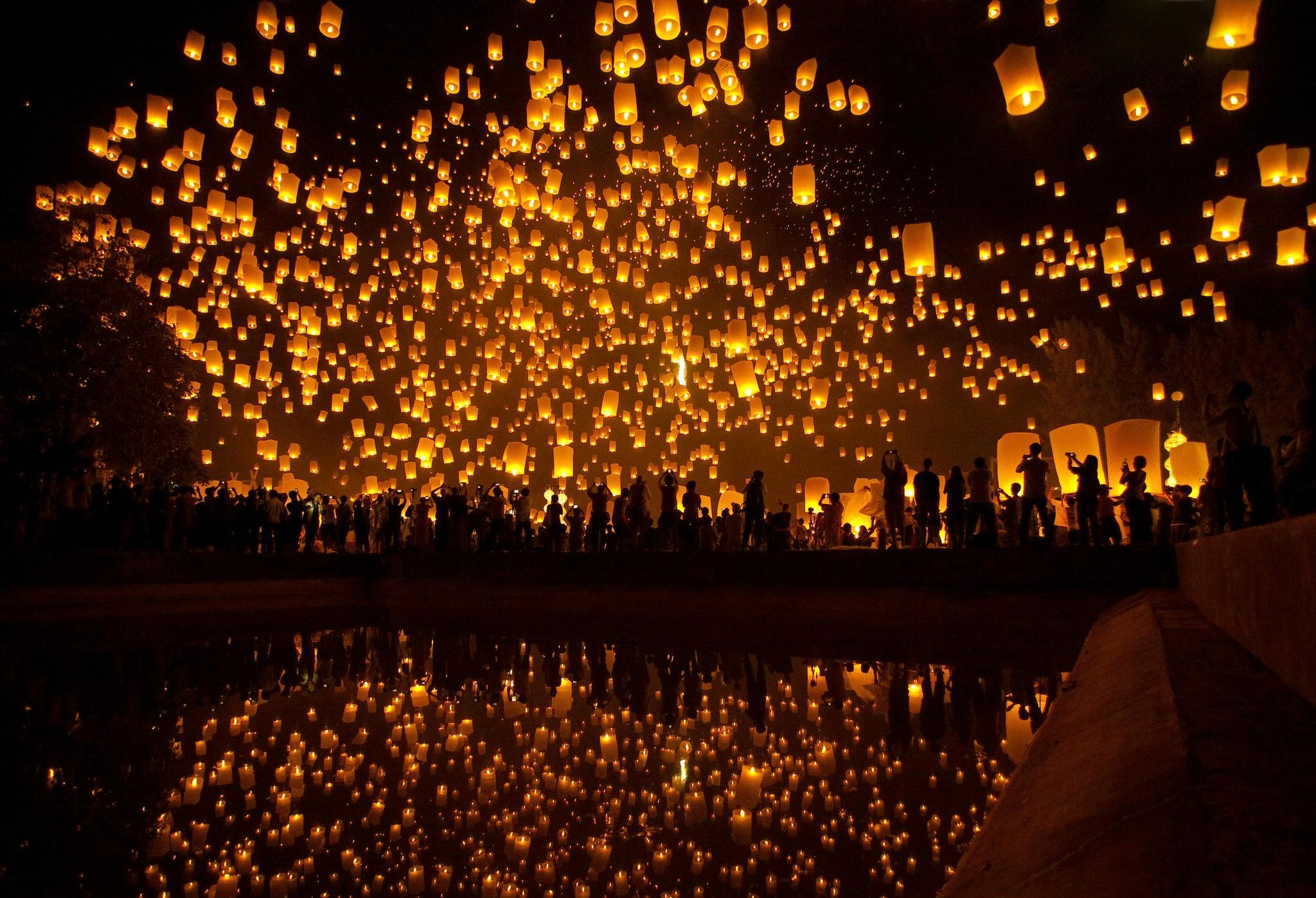 2048x1397 #silhouette, #Lantern Festival, #sky lanterns, #reflection, #water, #lantern, #Asian, wallpaper. Mocah HD Wallpaper