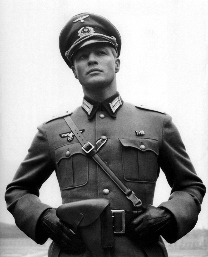 874x1080 Hero Wallpaper brando young Wallpaper #iPhone #Walpaper #MarlonBrando #Brando #Marlon #Young