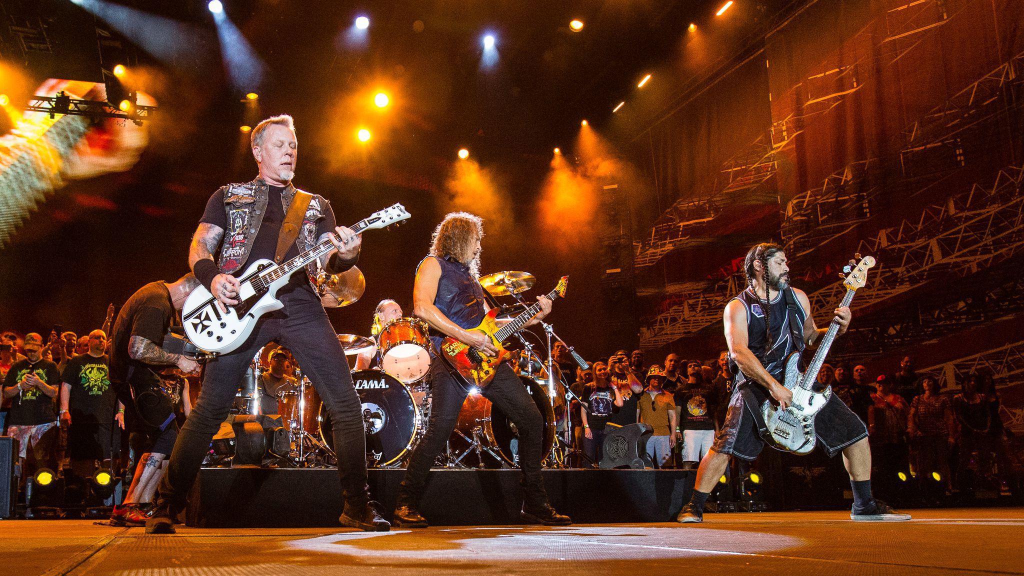 2048x1152 Metallica High Quality Wallpaper