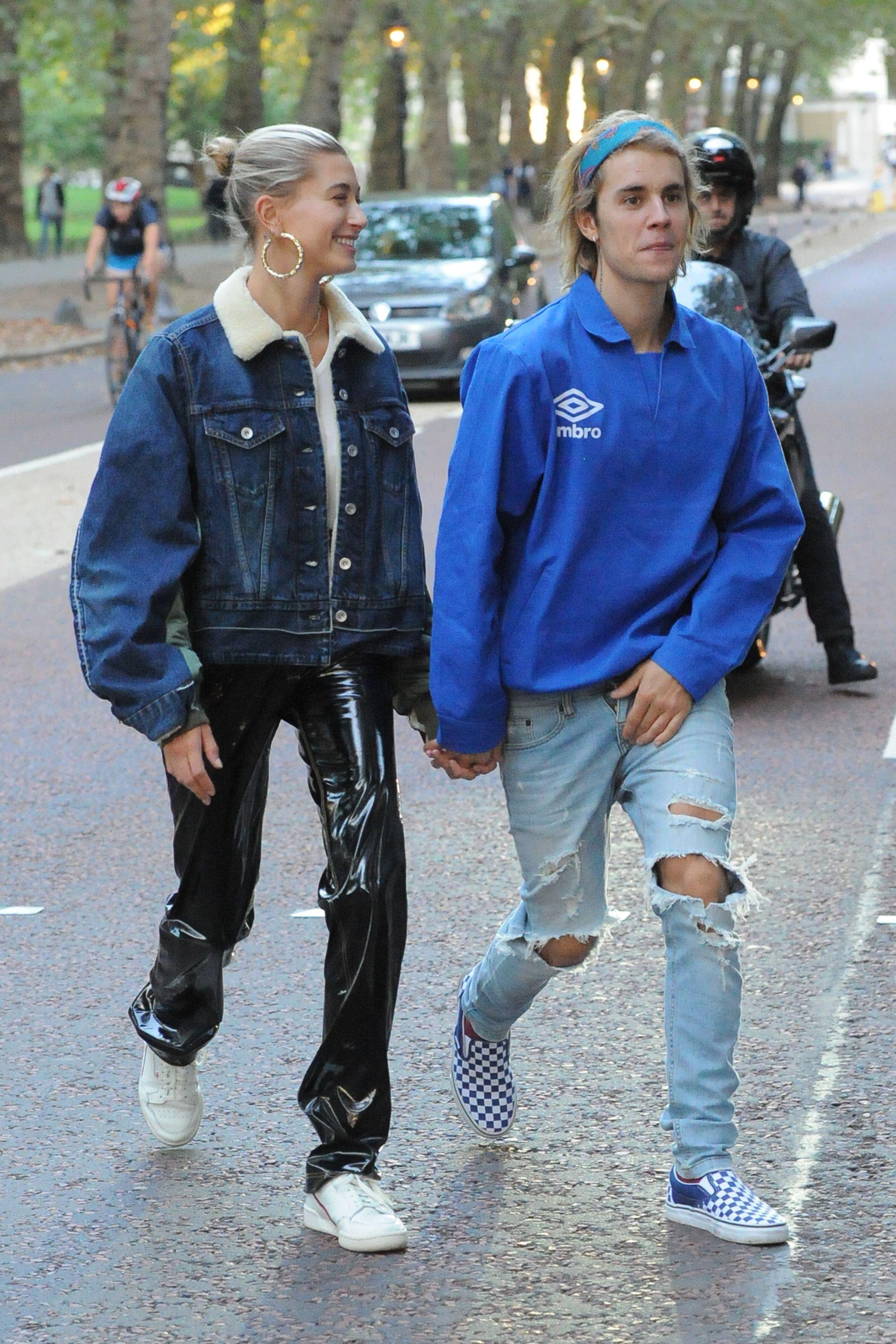 2000x3000 Hailey Baldwin and Justin Bieber's Relationship in Photo Photo of Justin Bieber and Hailey Baldwin Together