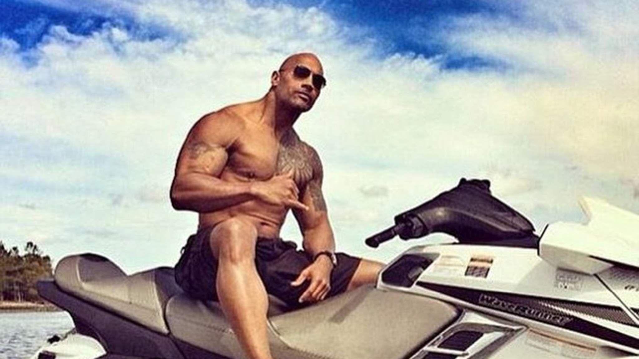 2048x1152 Baywatch To Hit Big Screen With Dwayne Johnson. Ents & Arts News