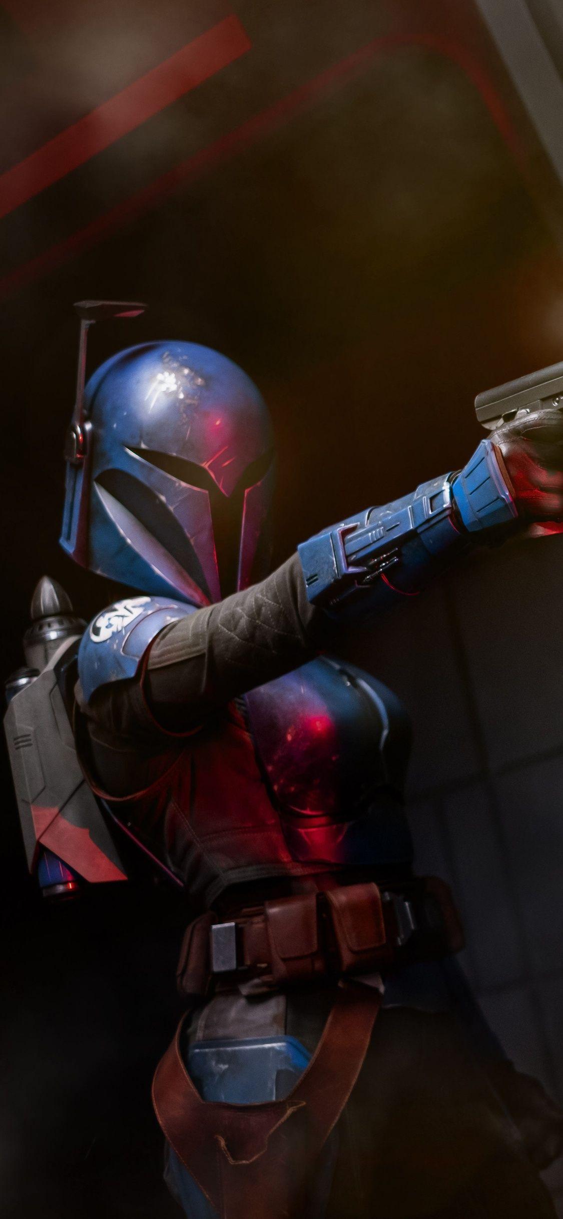 1125x2436 Female Mandalorian Wallpaper