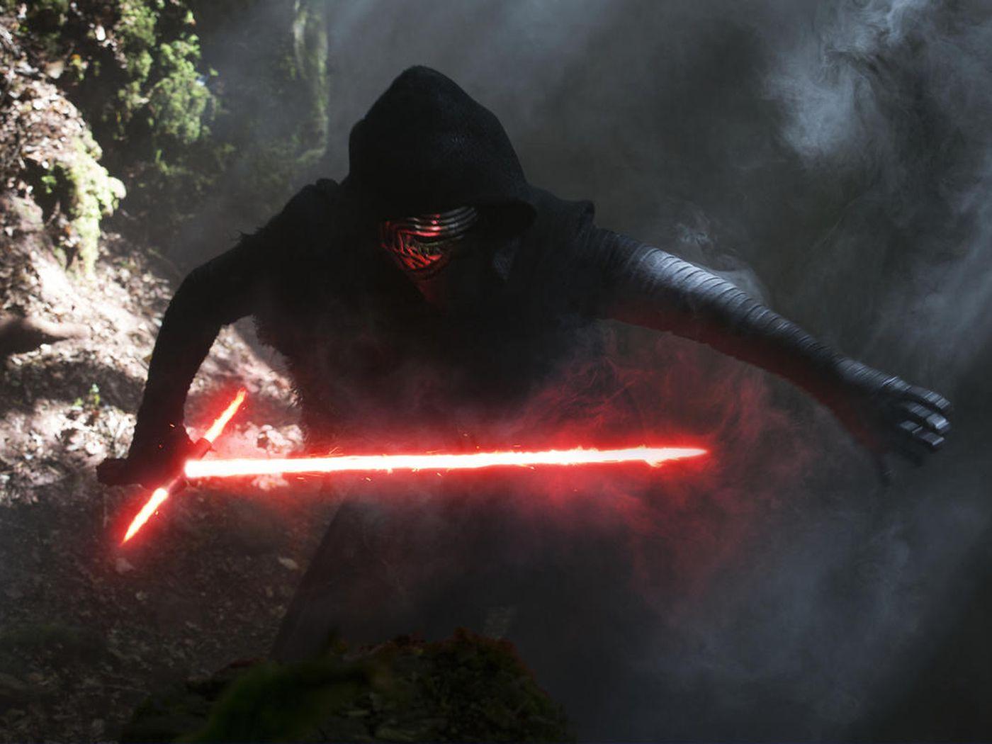 1400x1050 Star Wars' concept art leak: Original Kylo Ren design, nickname revealed