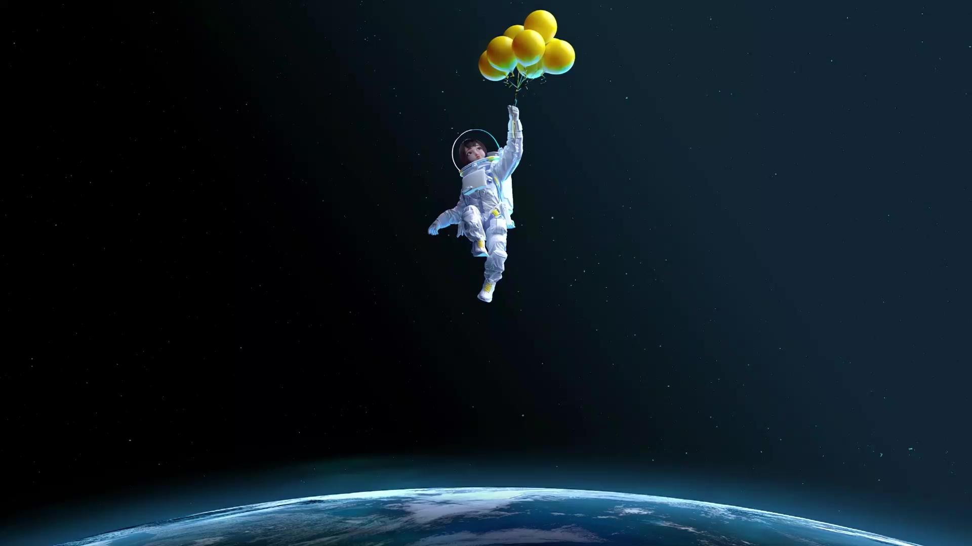 1920x1080 Astronaut Holding Balloons Live Wallpaper