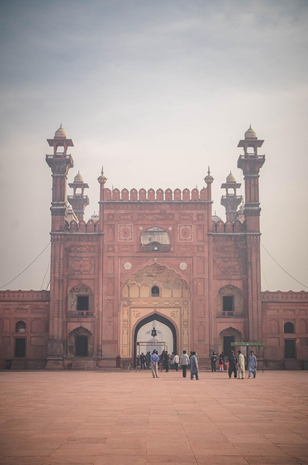 1000x1510 Badshahi Masjid Picture. Download Free Image