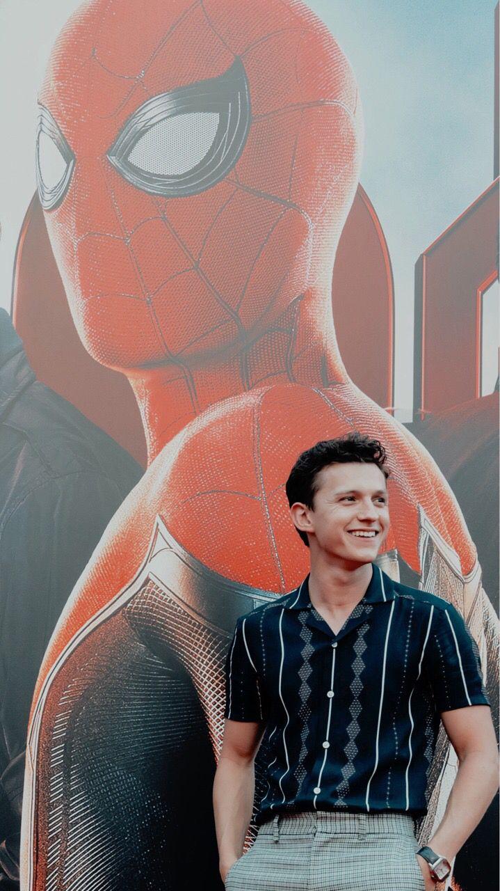 719x1280 Tom Holland Wallpaper. Tom holland, Tom holland spiderman, Tom holland imagines