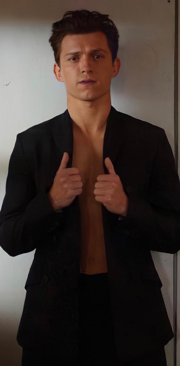 630x1280 Tom Holland wallpaper
