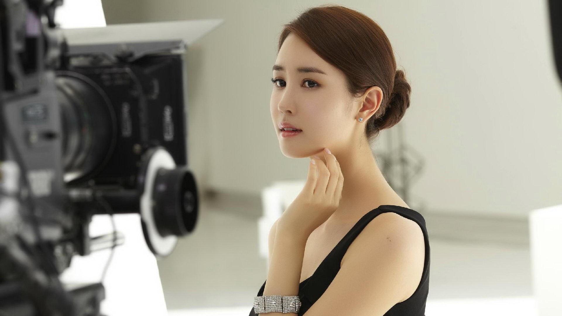 1920x1080 Korean beauty Lee Da Hae Wallpaper