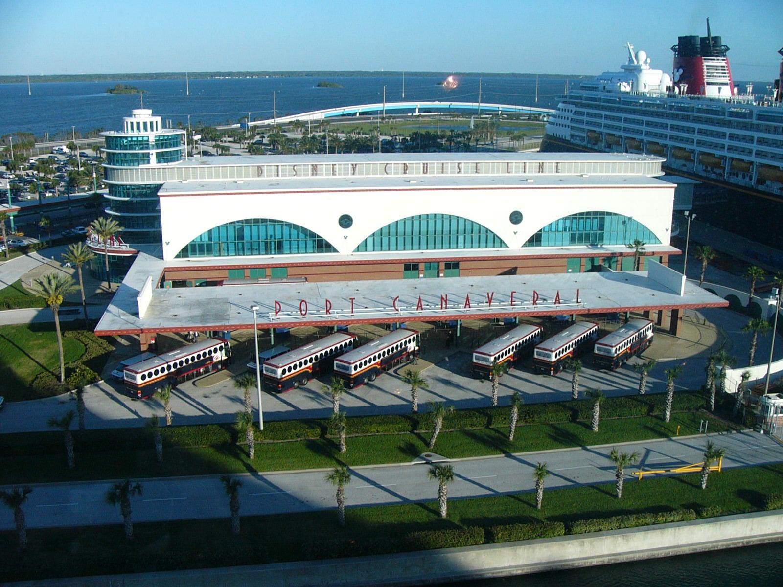 1600x1200 Disney Cruise Line